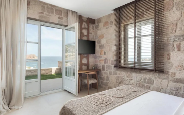 Horizon Suites Milos
