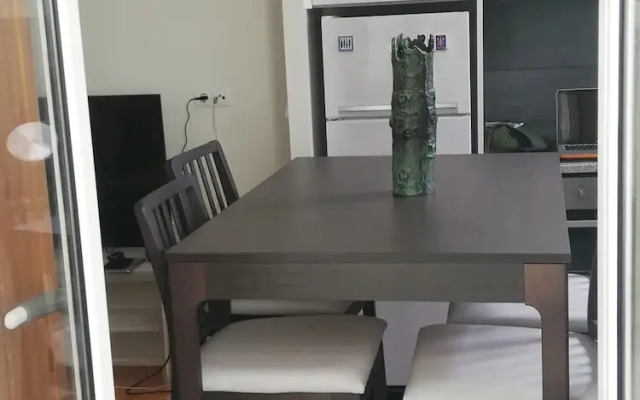 Alfama Spacious 2-Bed Near Feira Da Ladra