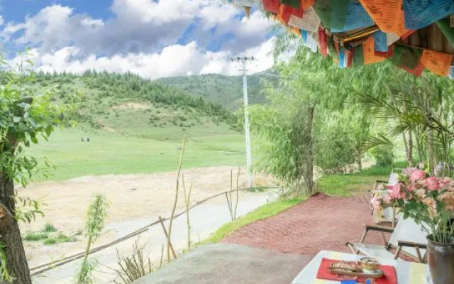 Yunxian Chinese Inn Homestay – Outside – Shangri-La