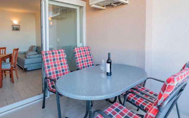 Apartment Mlasina Nin 8650