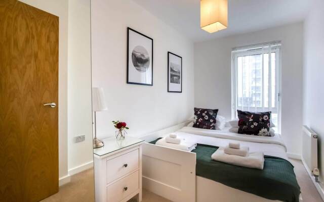 Guestready - 2-bdr Apartment With Balcony by The Thames