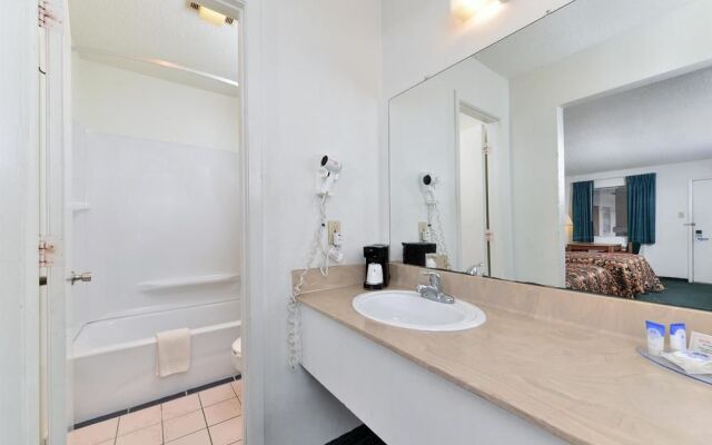 Americas Best Value Inn - Clute / Lake Jackson