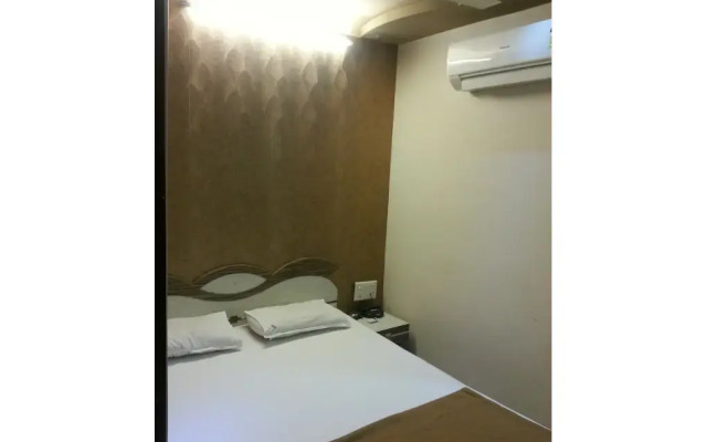 Nice Guest House