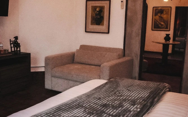 Mina Suites Barrio Antiguo