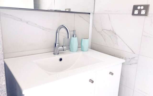 Wallis View - Lakeside Family Retreat