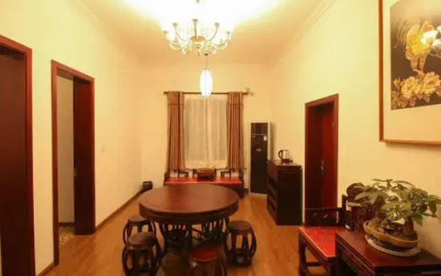 Jinglan wuzhenyuan Xiaoxiao courtyard B & B