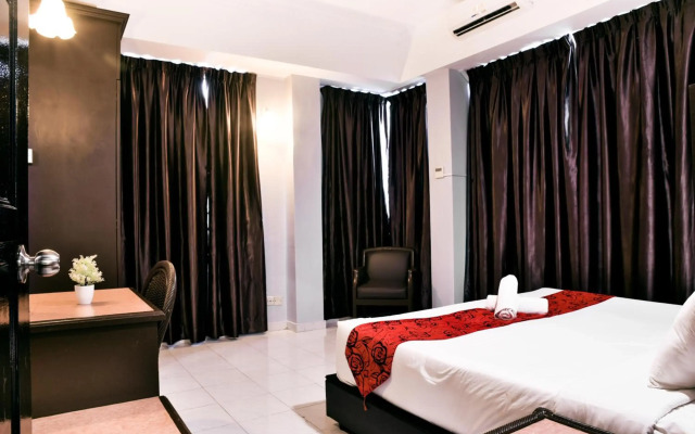 Leisure Cove Hotel & Apartments