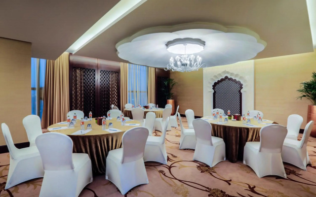 Bab Al Qasr Residence