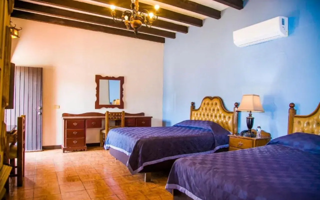 Hotel Cosmos Don Carlos