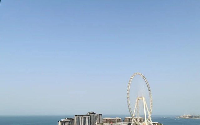 Remarkable 2-bed Apartment in Dubai