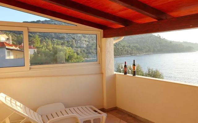 Seafront Apartments Anthony