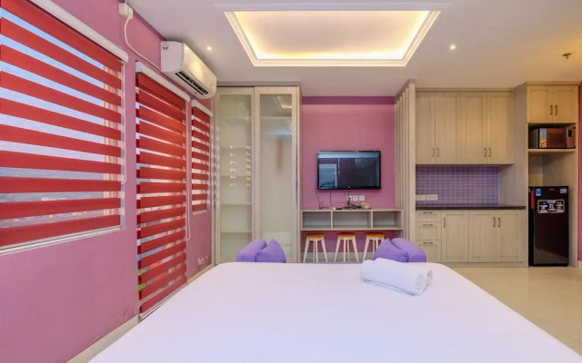 Homey and Modern Studio at Sentul Tower Apartment