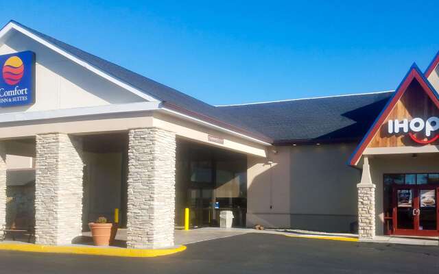 Comfort Inn & Suites Aberdeen near APG