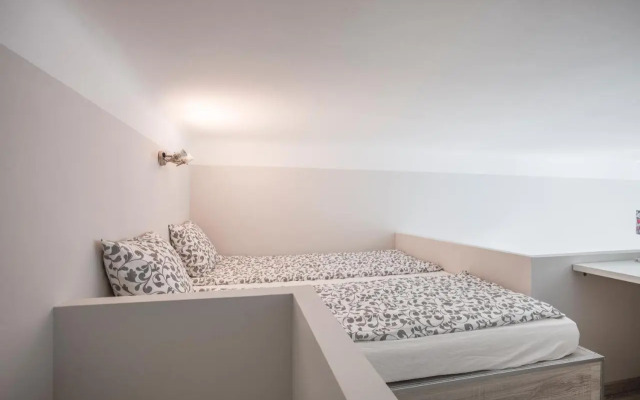 Kings Cross Apartment