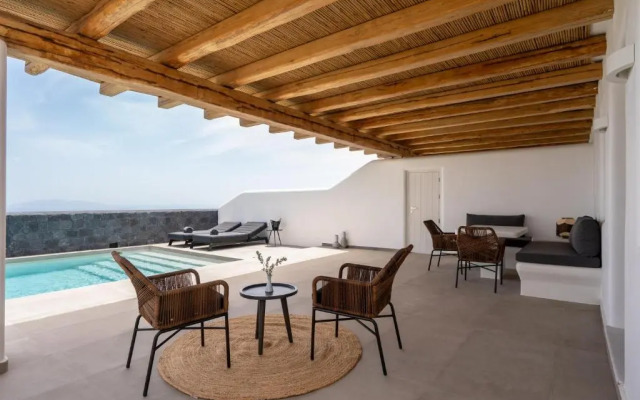 NĒRO Light-Filled Suites