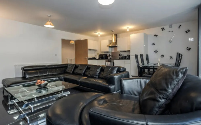 Beautiful 3-bed Apartment in Romford