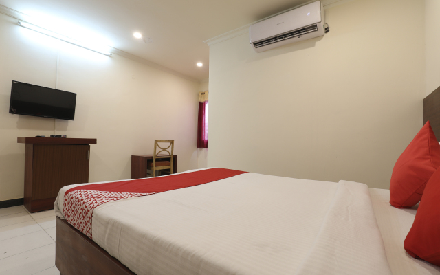 OYO 14726 Hotel Vaishnavi park