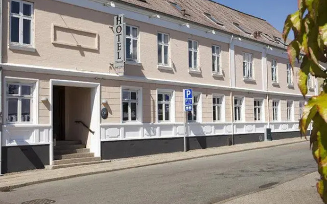 hotelImage