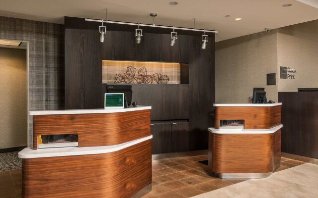 Courtyard by Marriott Boston Littleton