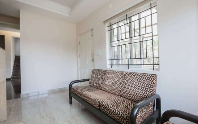 Indra Comforts By OYO Rooms