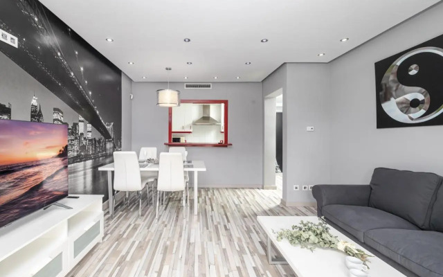 Trendy Apt. Puerto Banús (Free Parking & Pool) - RDR208