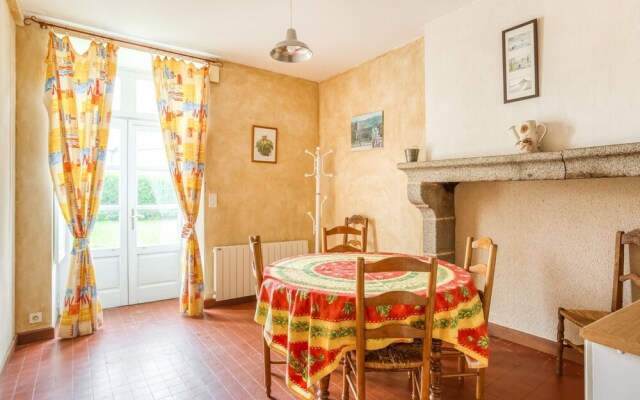 Dreamy Holiday Home in Saint-james With Private Garden