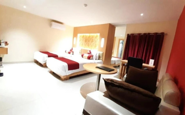 The Red Velvet Hotel