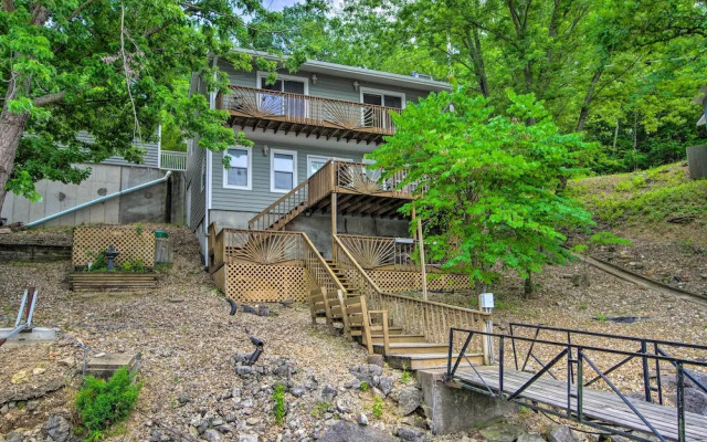 Lakefront Rocky Mount Retreat w/ Swim Dock!