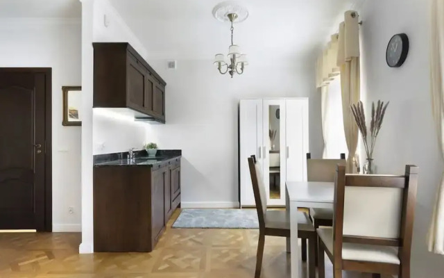 Elite Apartments wi Tego Studio Old Town View