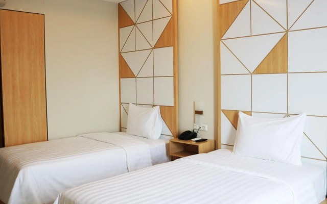 Surabaya River View Hotel