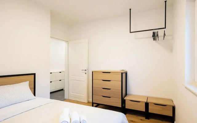 Olive Leaf - Ground Floor Apartment