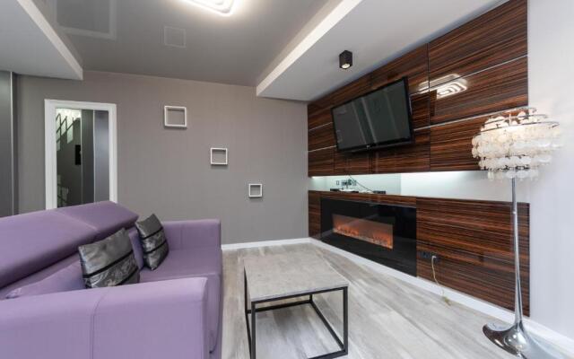 Luxrent Apartments on Lesi Ukrainki - Kiev