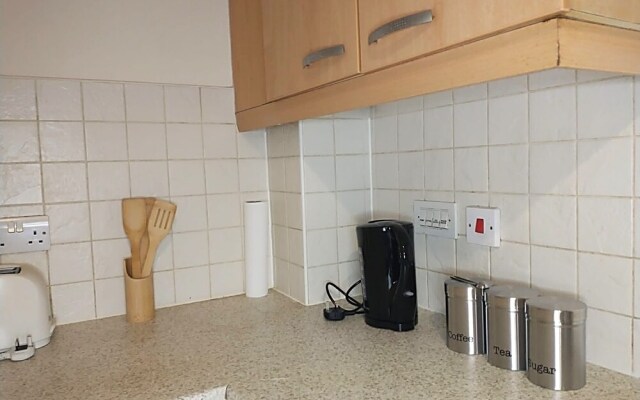 City Centre Home, Free Parking,wifi,netflix,tv