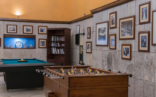 Hotel Morales Historical & Colonial Downtown Core
