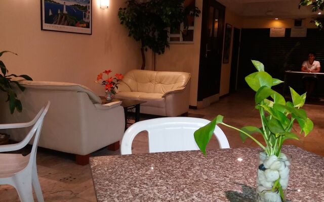 Paradise Inn
