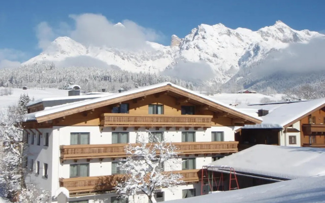 Hotel Pension Pinzgauer Hof