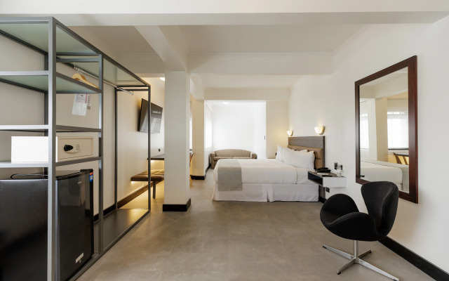 Parque del Lago Boutique Hotel