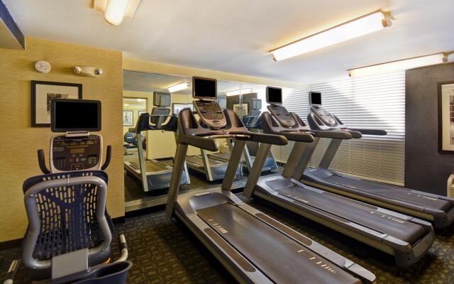 Holiday Inn Cincinnati-Riverfront by IHG