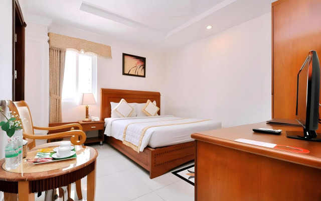 Tan Hoang Long Hotel