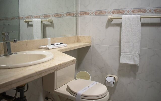 Hotel Dinastia Real