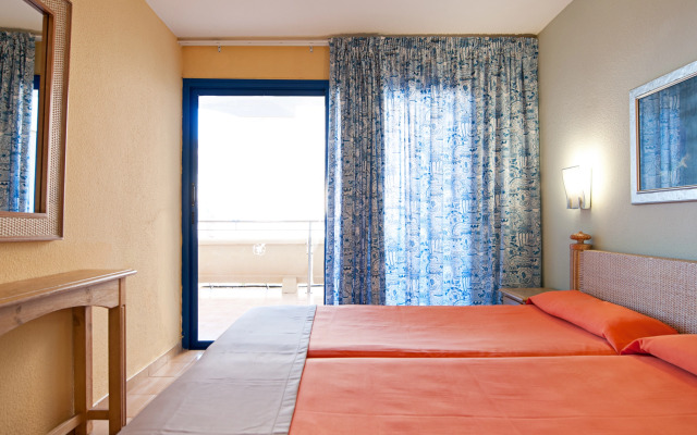 LIVVO Lago Taurito Hotel & Aquapark All Inclusive