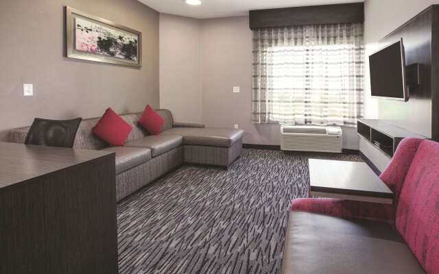 La Quinta Inn & Suites by Wyndham Amarillo Airport