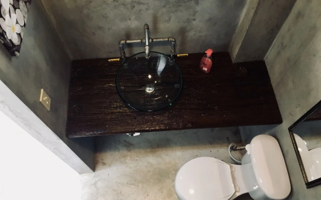 Crash Pad Adventure Hostel