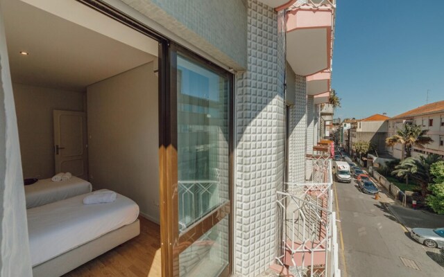 Downtown Design With Balcony