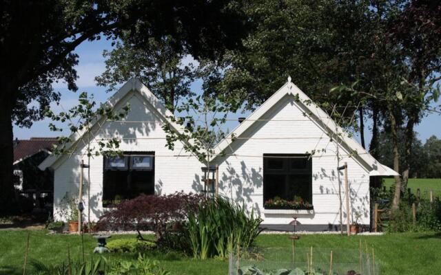 Bed & Breakfast De Lindehoek