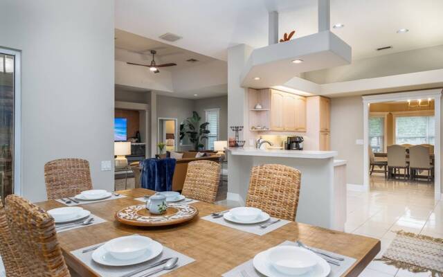 Nokomis Pool Home on the Canal