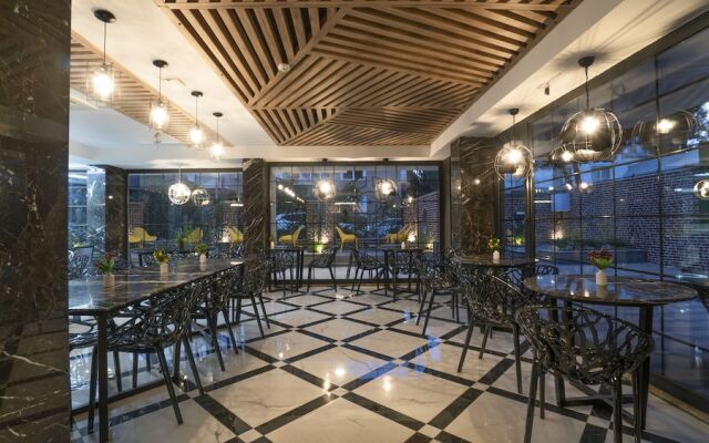 Estera Hotel & Spa