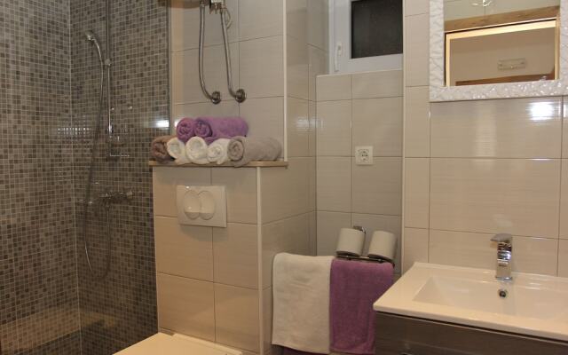 Apartment House Vitaic