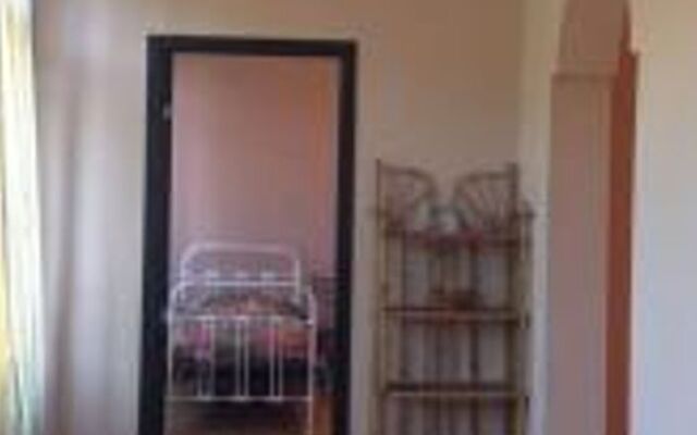 Guesthouse Host