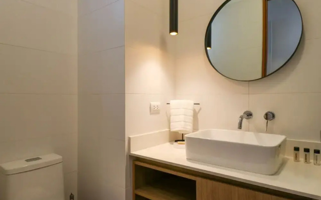 Elegant 3BR Duplex With Balcony in Miraflores
